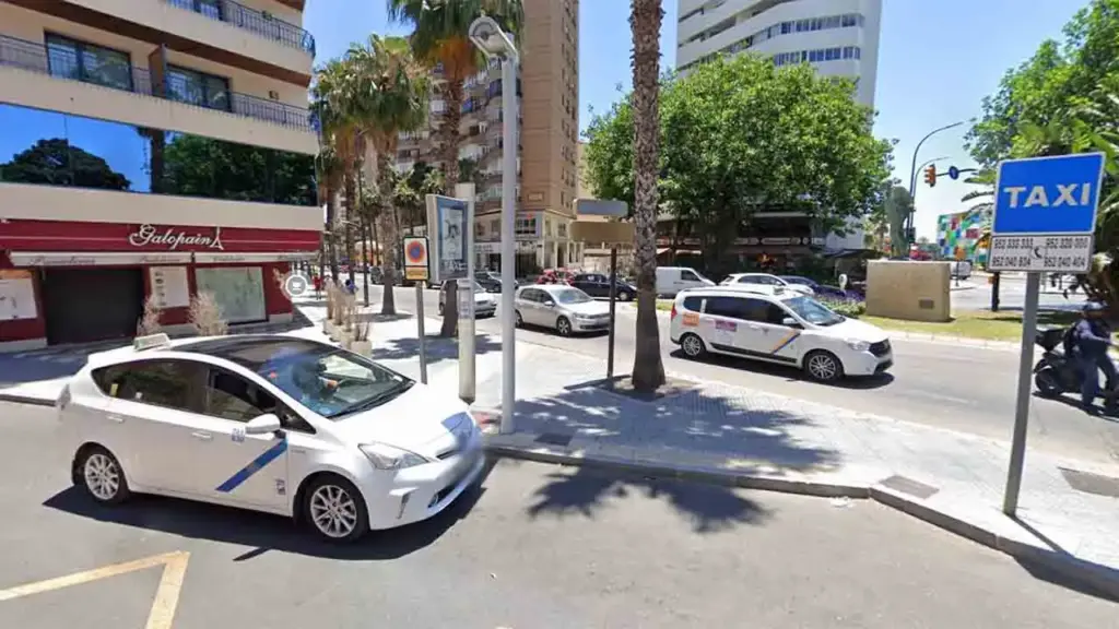 Parada de taxis calle Maestranza 2 Malaga