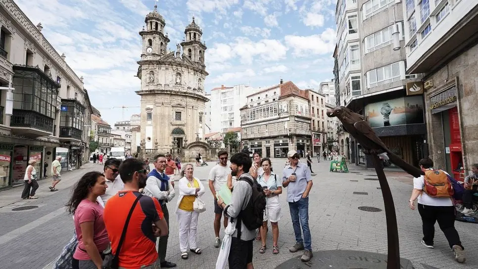 20250702 saiz gente turistas 0004 17 966x544