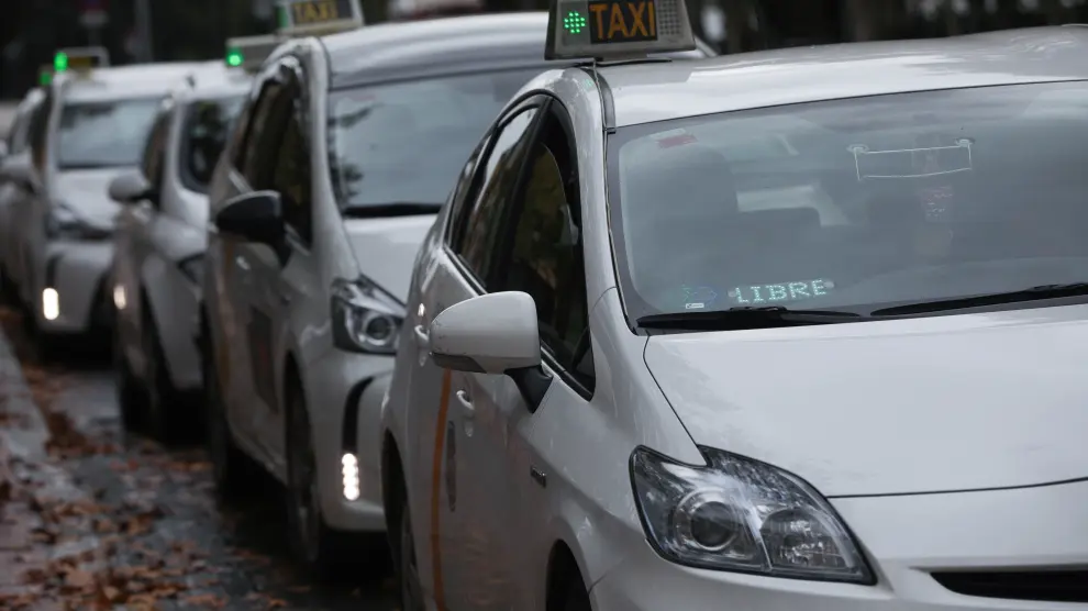 taxi sevilla.jpeg